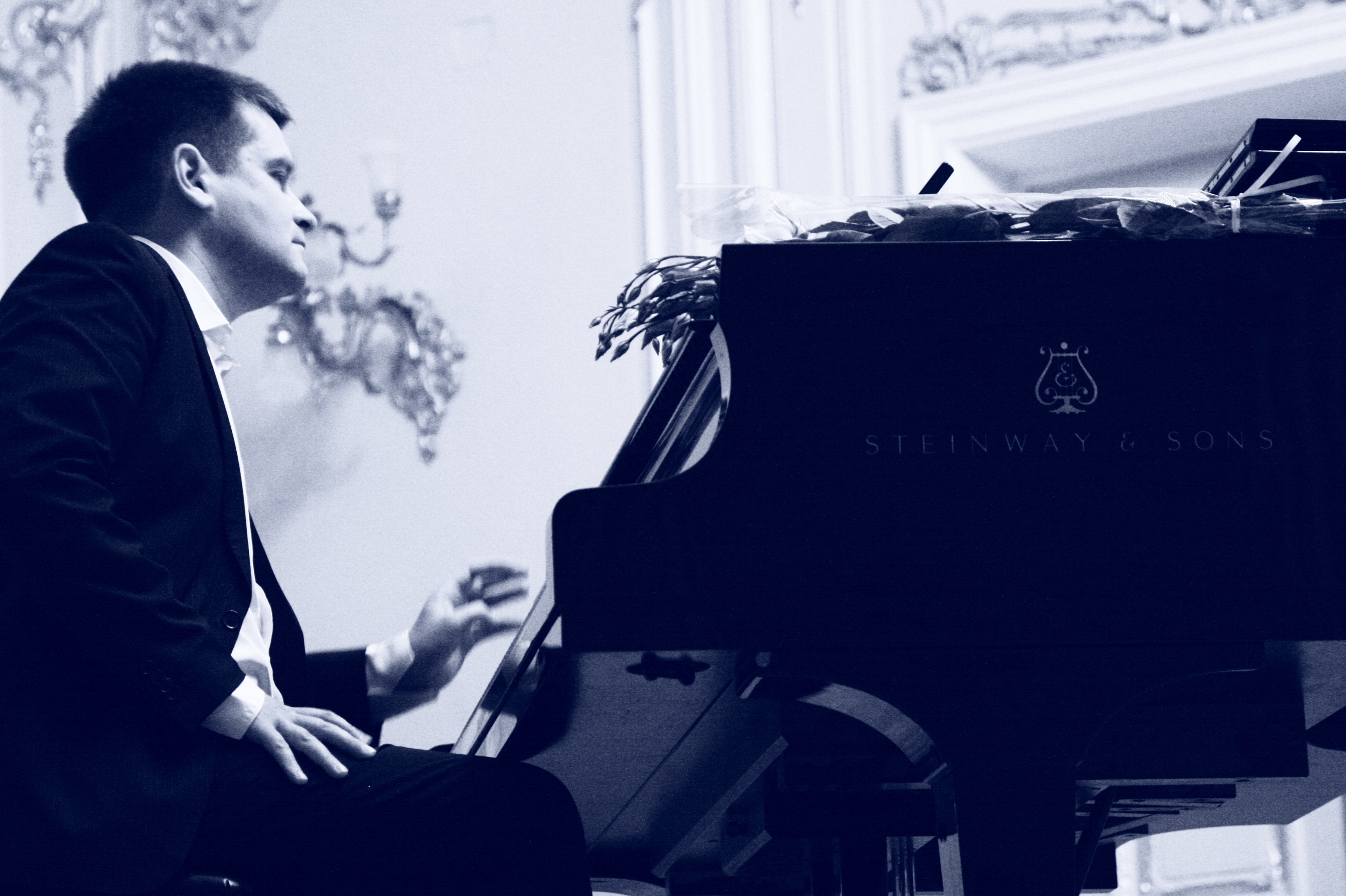 Alexey Filimonov- piano