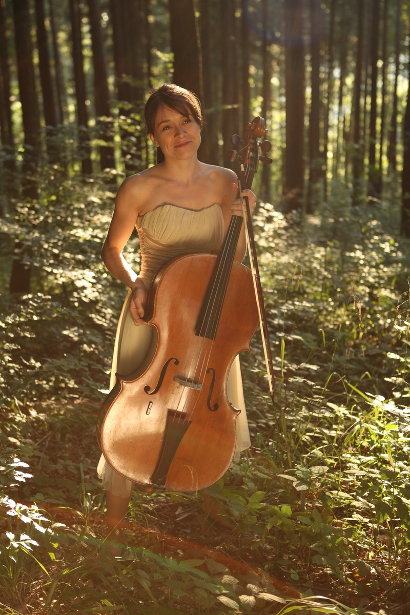 Anna Katynska - cello
