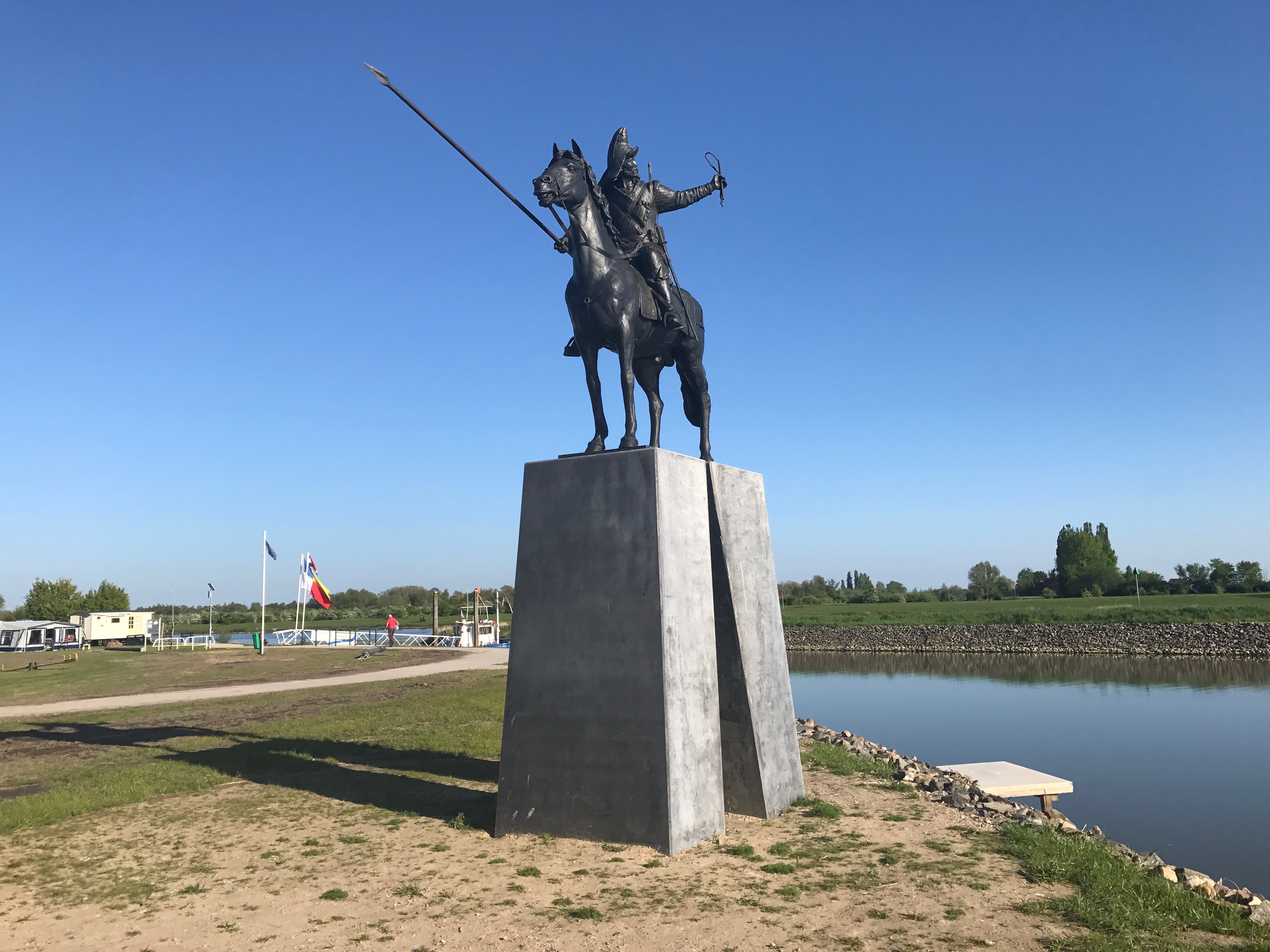 Basjkiers ruitermonument aan de Kozakkenhaven in Veessen, maker Alexander Taratynov