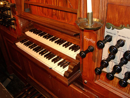 Geelvinckorgel toetsen