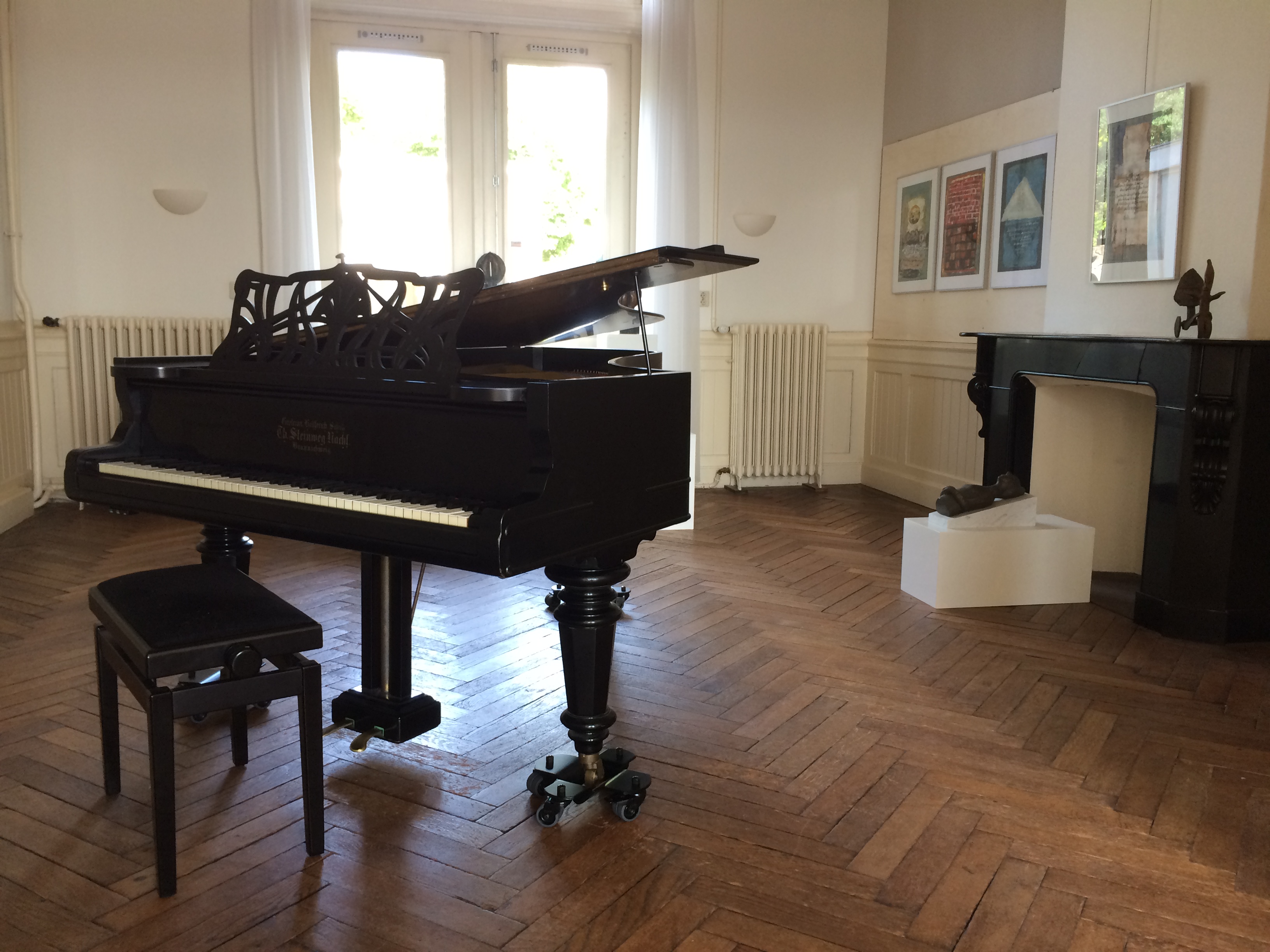 De IJsselsalon met de Grotrian Steinway vlegel ca 1900