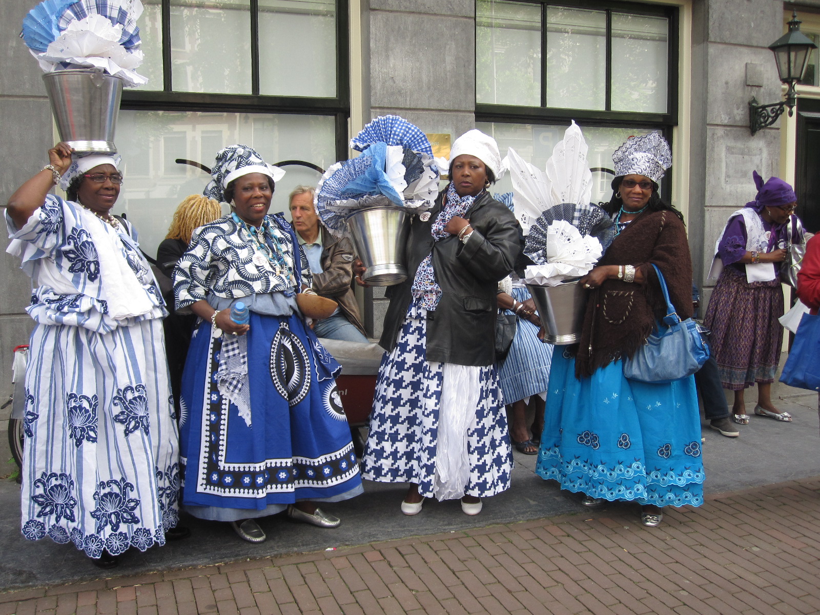 Keti Koti bijeenkomst  bij Herengracht 502, 1 juli 2012