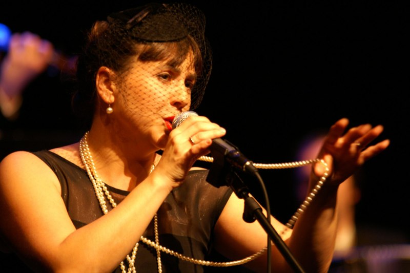 Meral Ari - Tugal - zang