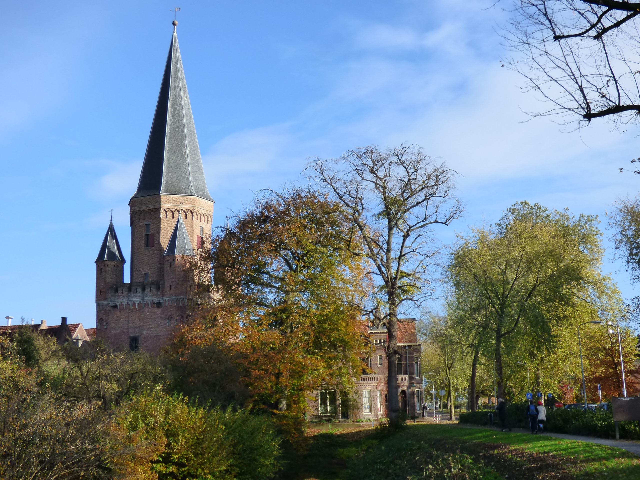 Zutphen, Droge Nap-toren aan Dat Bolwerck, foto Peter Buikstra