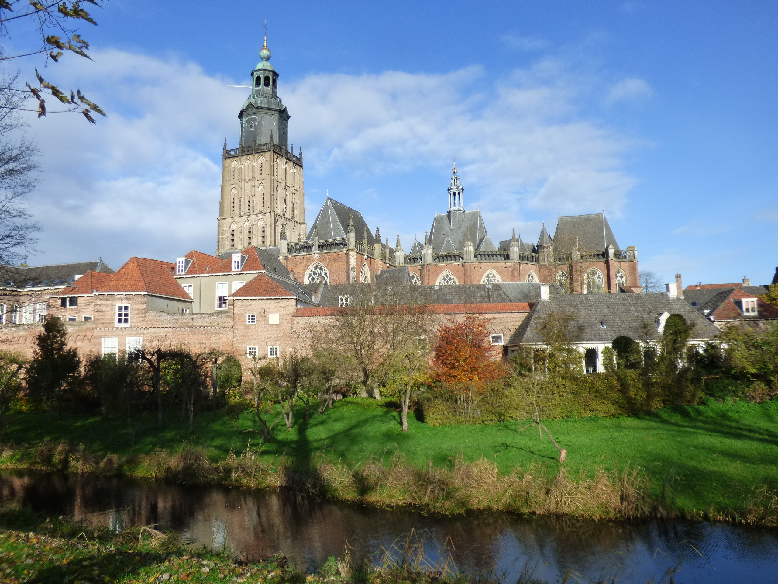 Zutphen stadsmuur en buitenmuurse stadsweide, november 2017, foto Peter Buikstra