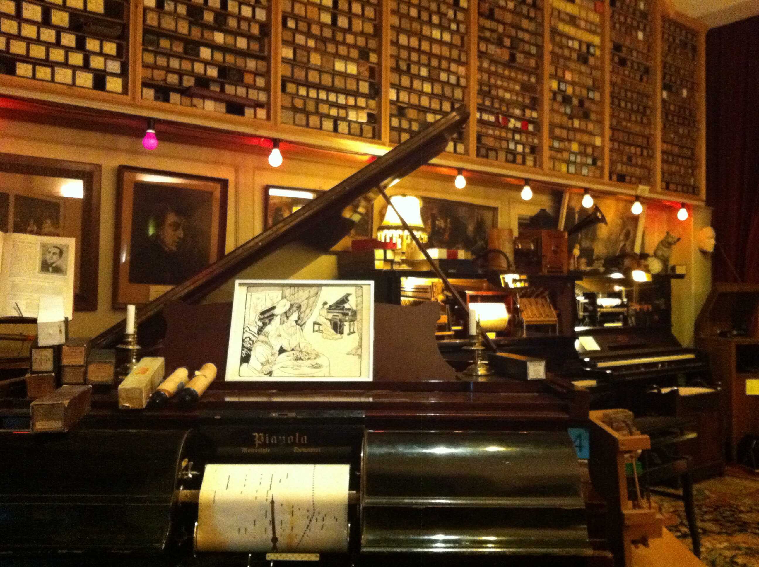 Pianola met pianolarol in Pianola Museum