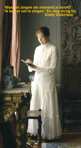 Rosmarie als Emily Dickinson