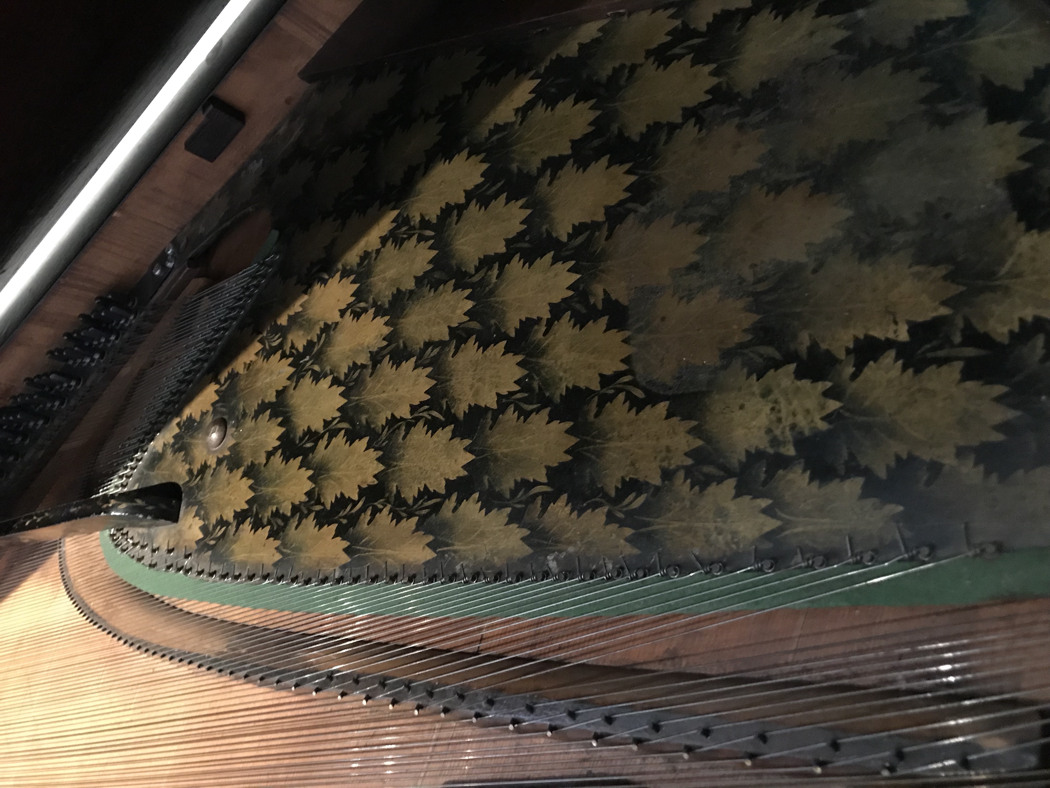 Tafelpiano prinses Sophie detail met snaren