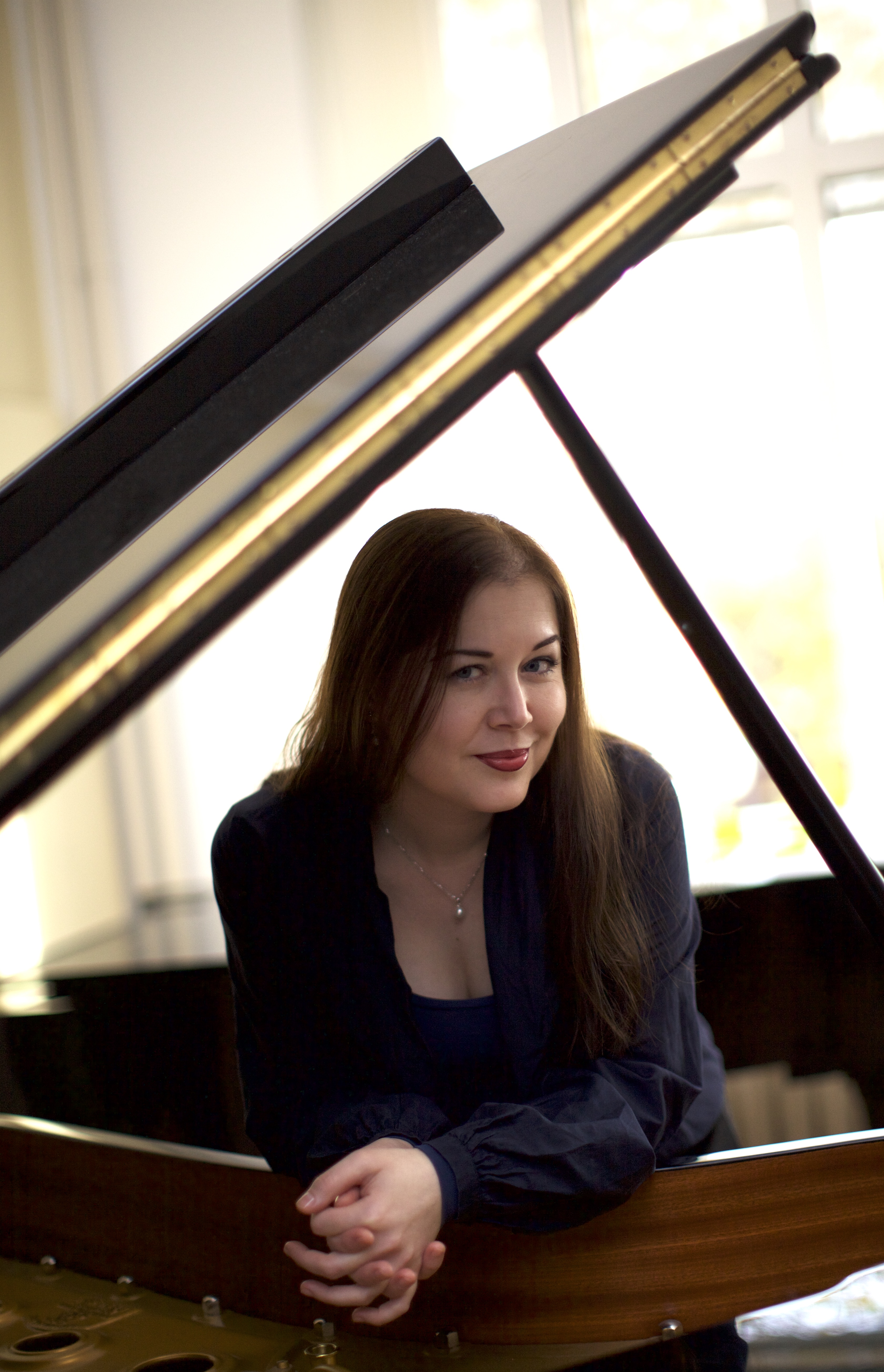 Victoria Dmitrieva - piano